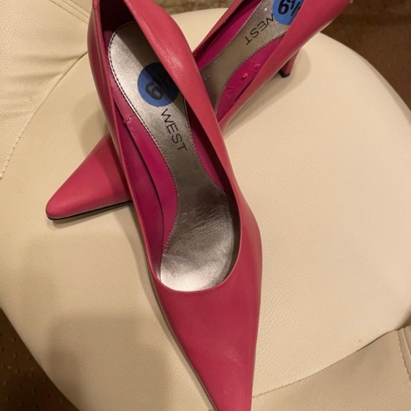 Size 61/2 9 West shoes - Picture 3 of 7